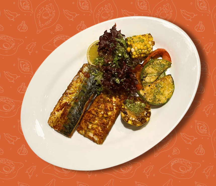 Скумбрія на мангалі з овочами